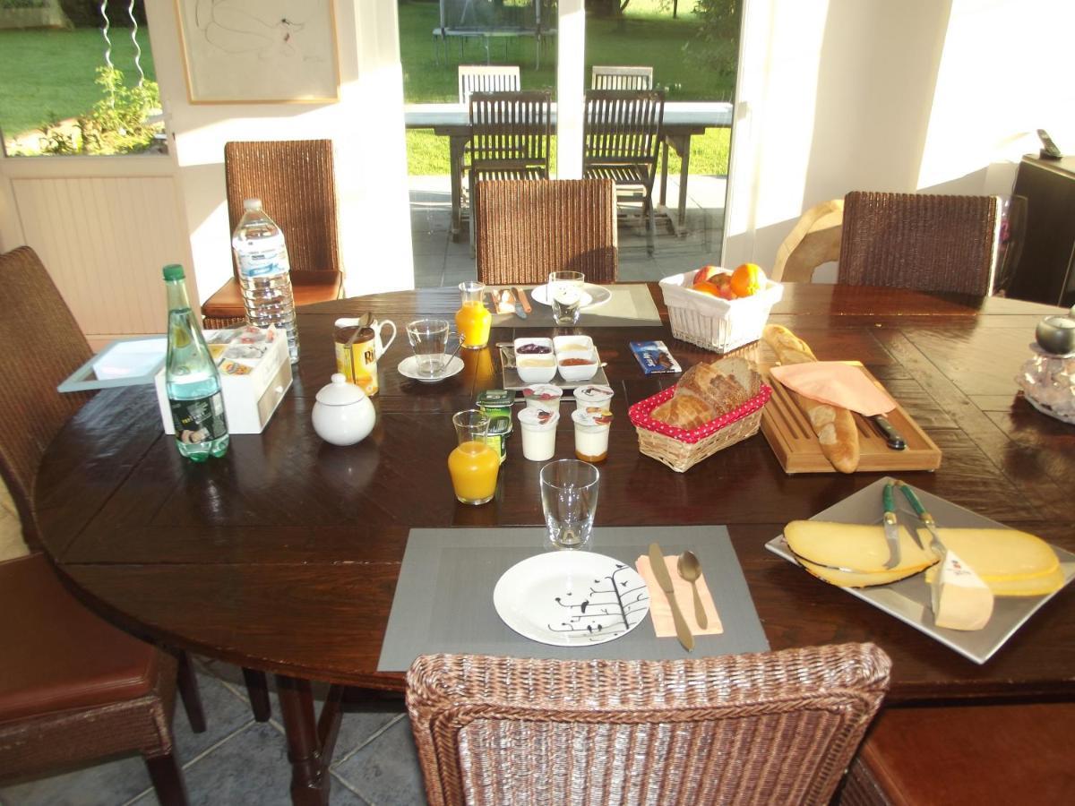 Au Bonheur Frontalier Bed & Breakfast Steenvoorde Bagian luar foto